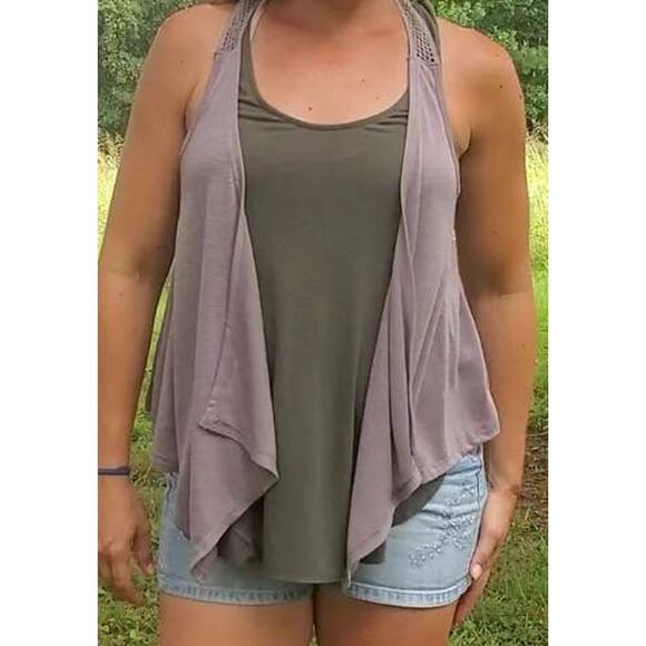 Self Esteem embroidered open knit raceback handkerchief vest gray medium - Picture 1 of 2